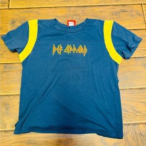 Womans Def Leppard Tee Shirt Short Sleeves Size XL Excellent Ladies 77